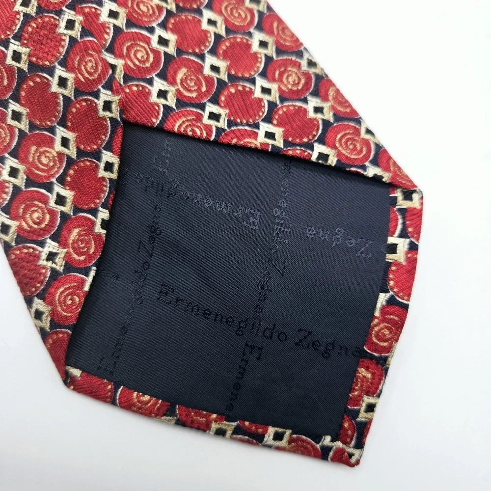 ERMENEGILDO ZEGNA Men's 100% Silk‎ Necktie ITALY Luxury Geometric Red/Blue